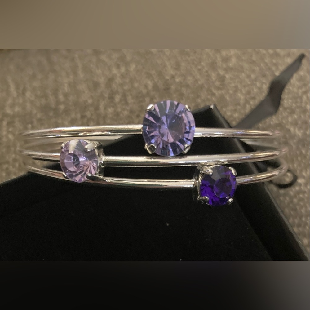 AVON Zuri Stacks Triple Bracelet Set Purple New In Box!